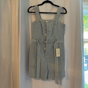 Universal thread light denim romper size 4